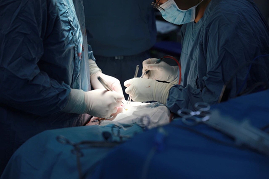 胶东半岛首例!青岛市妇女儿童医院成功实施婴幼儿癫痫多脑叶离断术