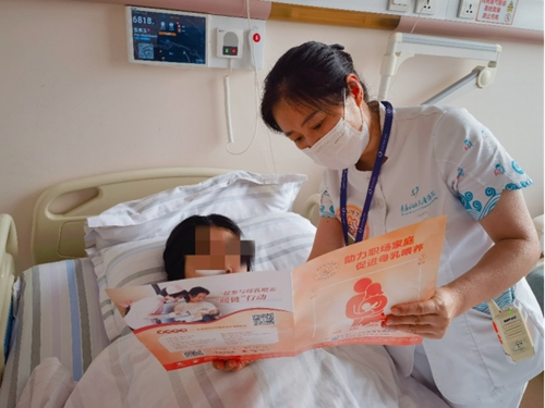 青岛妇女儿童医院母乳喂养宣传活动376.jpg
