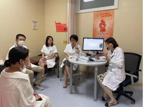 青岛妇女儿童医院母乳喂养宣传活动1337.jpg